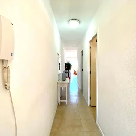 One-bedroom With Ocean View And Pool In Puerto Santiago Apartmán